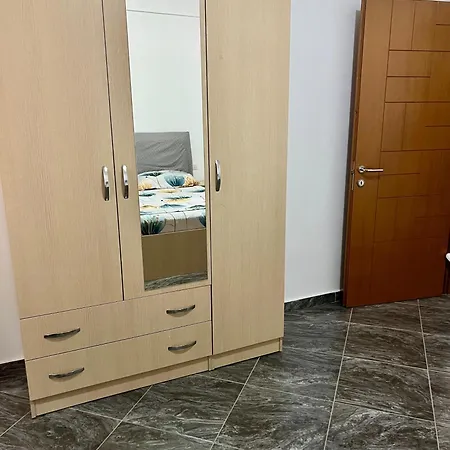 Shengjin Apartments * Shengjin